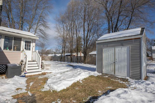 75 Huntington Avenue, Manchester, NH 03109