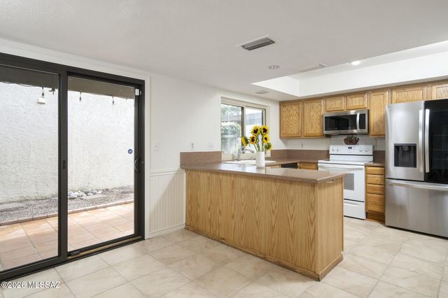 7125 E Onda Circle, Tucson, AZ 85715