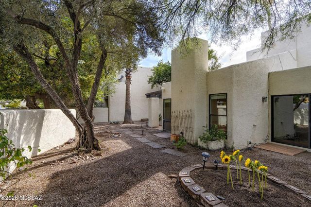 7125 E Onda Circle, Tucson, AZ 85715