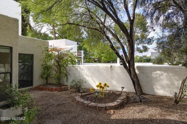7125 E Onda Circle, Tucson, AZ 85715
