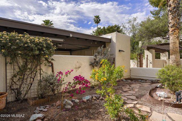 7125 E Onda Circle, Tucson, AZ 85715