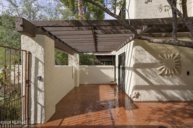 7125 E Onda Circle, Tucson, AZ 85715