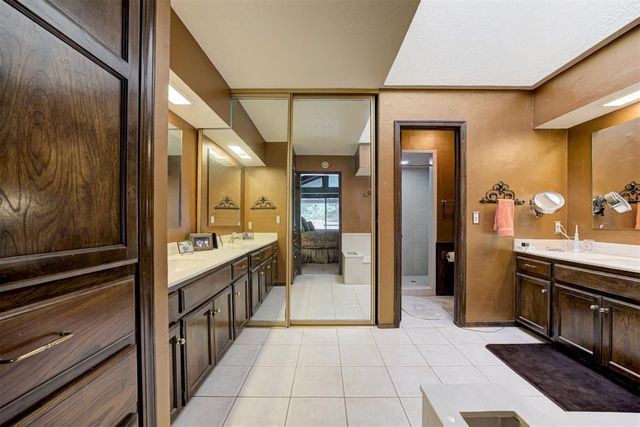 13501 Fox Hollow Ridge, Oklahoma City, OK 73131