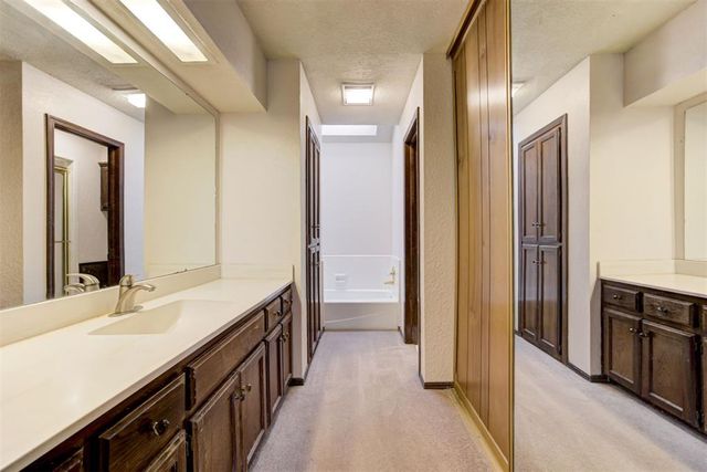 13501 Fox Hollow Ridge, Oklahoma City, OK 73131