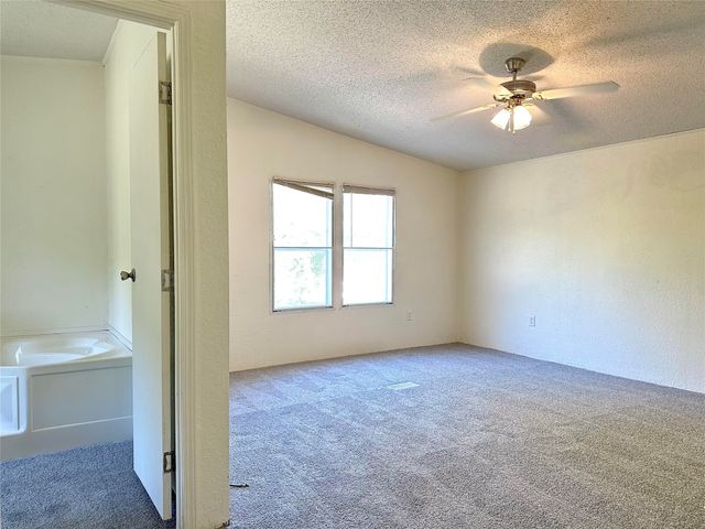 912 Partridge Court, Granbury, TX 76049