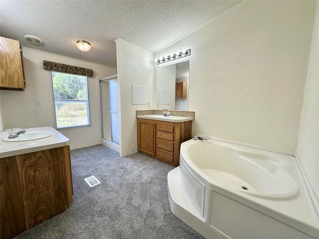 912 Partridge Court, Granbury, TX 76049