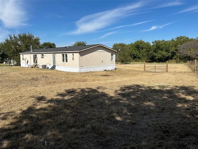 912 Partridge Court, Granbury, TX 76049