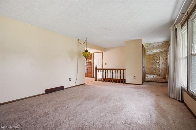 11105 Titus Avenue NW, Uniontown, OH 44685