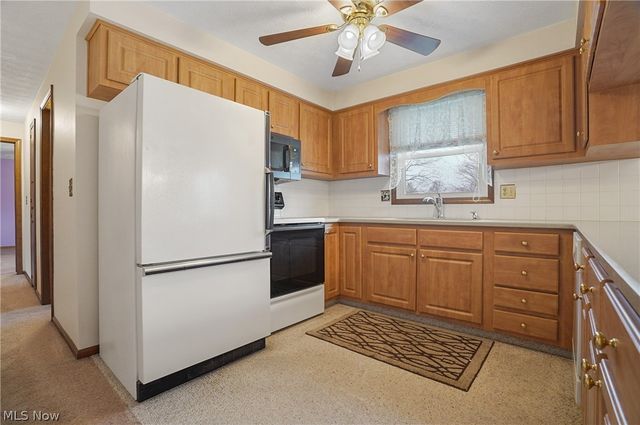 11105 Titus Avenue NW, Uniontown, OH 44685