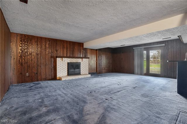 11105 Titus Avenue NW, Uniontown, OH 44685