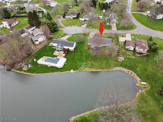 11105 Titus Avenue NW, Uniontown, OH 44685