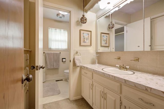 6424 S Lee Avenue, Oklahoma City, OK 73139