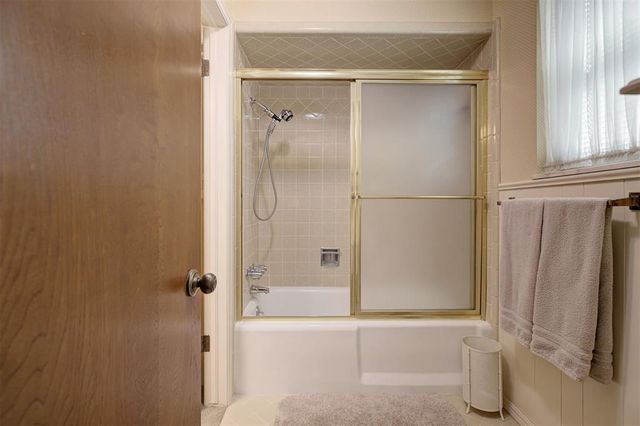 6424 S Lee Avenue, Oklahoma City, OK 73139