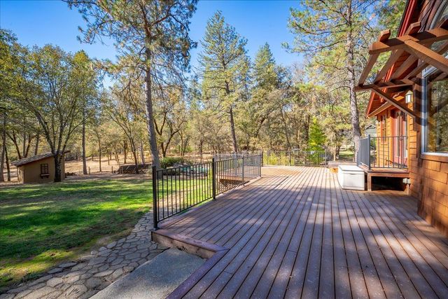2460 Walgra Meadows Cir, Meadow Vista, CA 95722