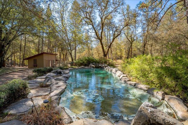 2460 Walgra Meadows Cir, Meadow Vista, CA 95722