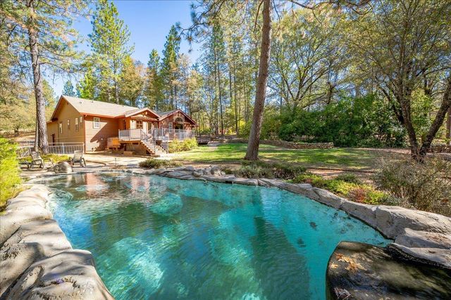 2460 Walgra Meadows Cir, Meadow Vista, CA 95722