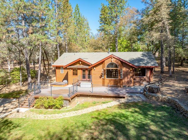2460 Walgra Meadows Cir, Meadow Vista, CA 95722