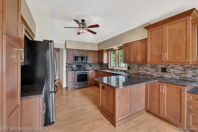 39995 Brylor Court, Clinton Township, MI 48038
