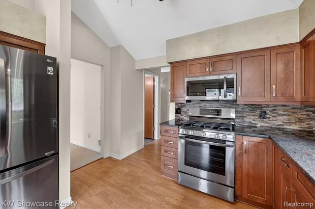 39995 Brylor Court, Clinton Township, MI 48038