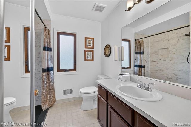 39995 Brylor Court, Clinton Township, MI 48038