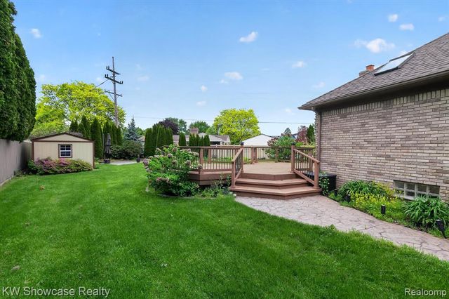39995 Brylor Court, Clinton Township, MI 48038