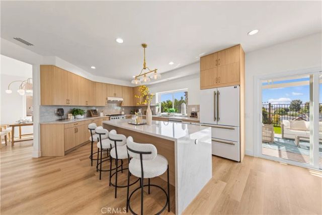 14284 Classique Way, San Diego, CA 92129