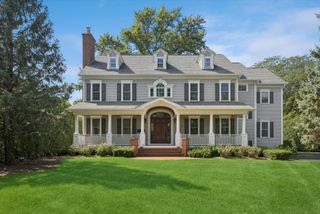 910 S Park Avenue, Hinsdale, IL 60521