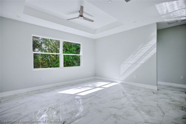 2011 W Falcon Road, Avon Park, FL 33825