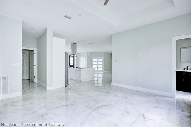 2011 W Falcon Road, Avon Park, FL 33825