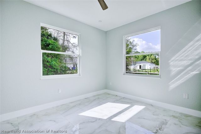 2011 W Falcon Road, Avon Park, FL 33825