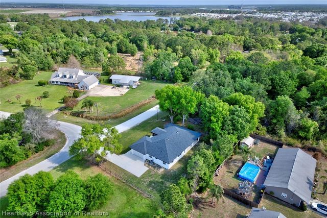 2011 W Falcon Road, Avon Park, FL 33825