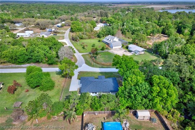 2011 W Falcon Road, Avon Park, FL 33825