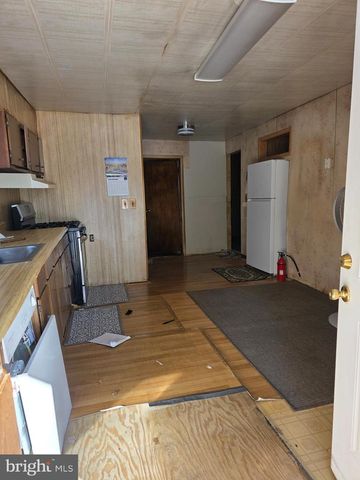 305 OAK AVE, Cherry Hill, NJ 08002