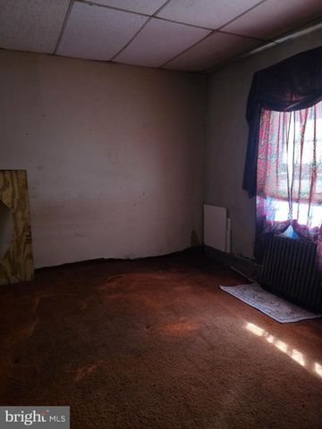 305 OAK AVE, Cherry Hill, NJ 08002