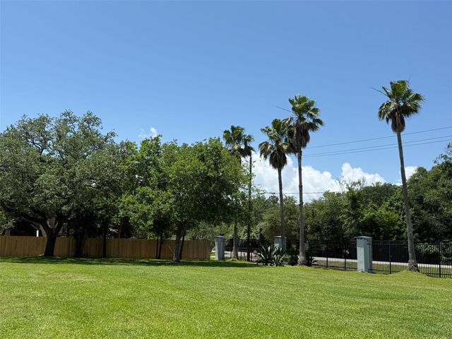 0 Bay Vista Drive, Seabrook, TX 77586