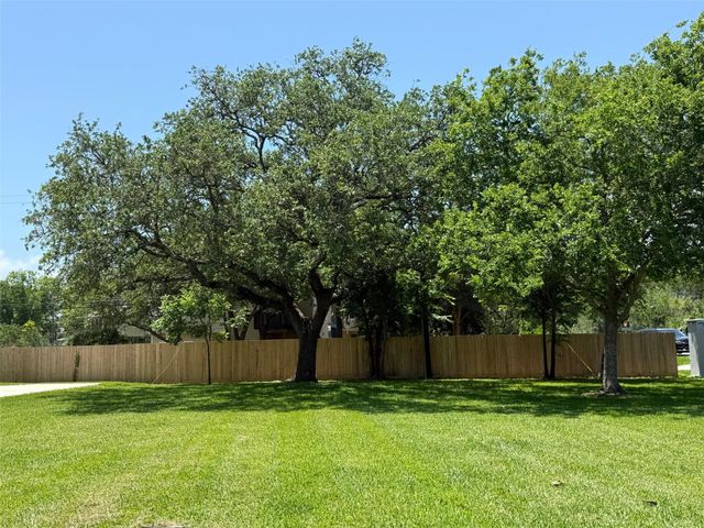0 Bay Vista Drive, Seabrook, TX 77586