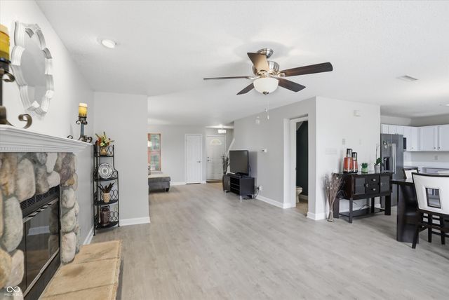 14814 Drayton Drive, Noblesville, IN 46062