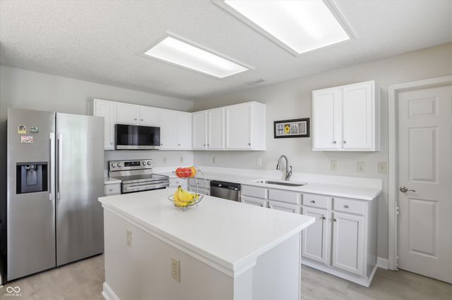 14814 Drayton Drive, Noblesville, IN 46062