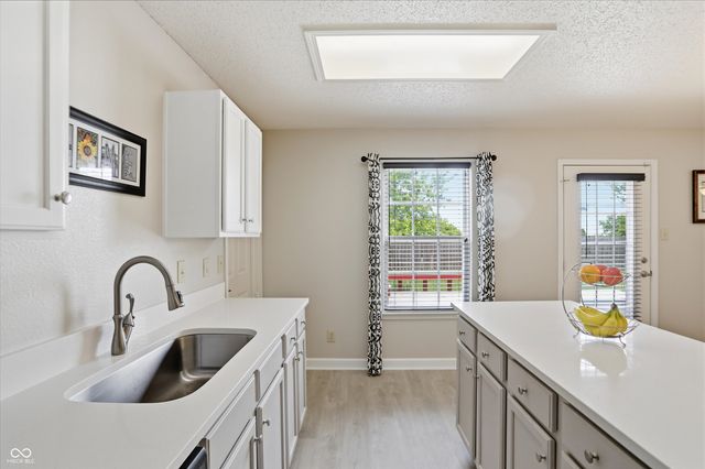 14814 Drayton Drive, Noblesville, IN 46062
