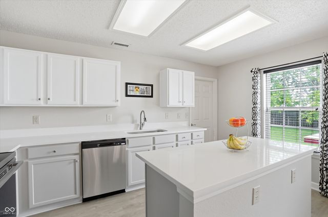 14814 Drayton Drive, Noblesville, IN 46062