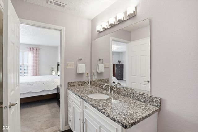 14814 Drayton Drive, Noblesville, IN 46062