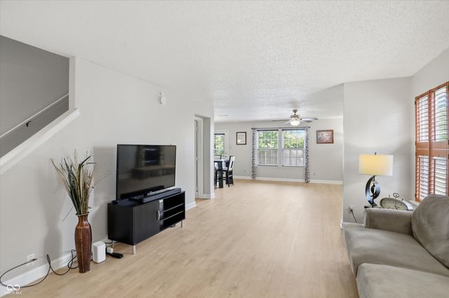 14814 Drayton Drive, Noblesville, IN 46062