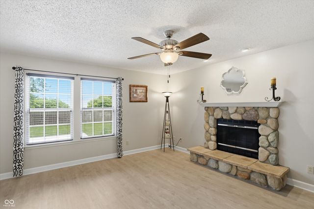 14814 Drayton Drive, Noblesville, IN 46062