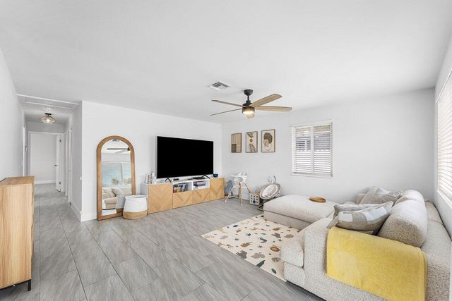 5923 Mango Road, West Palm Beach, FL 33413