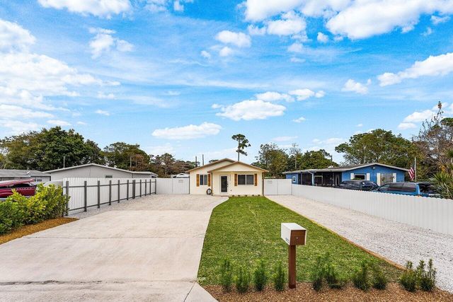 5923 Mango Road, West Palm Beach, FL 33413