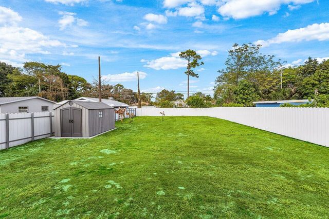 5923 Mango Road, West Palm Beach, FL 33413