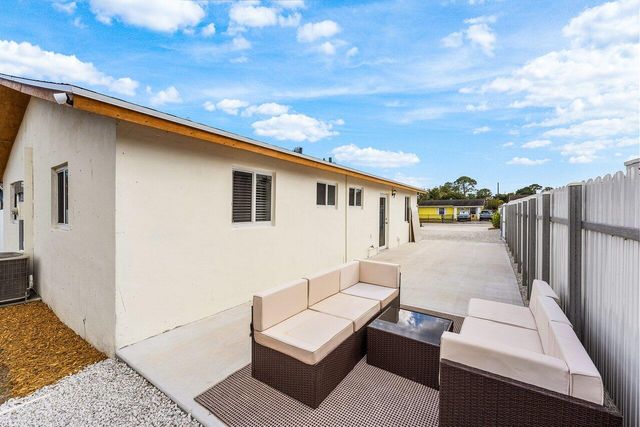 5923 Mango Road, West Palm Beach, FL 33413