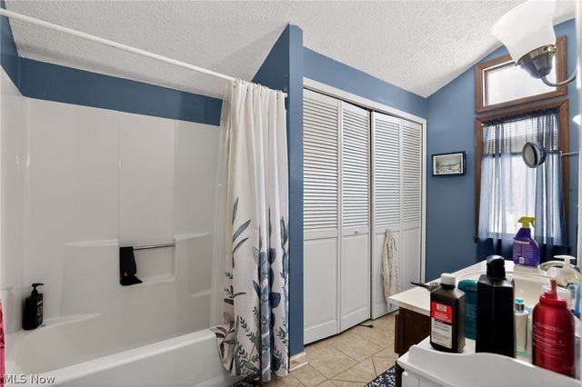 9491 Root Road, North Ridgeville, OH 44039