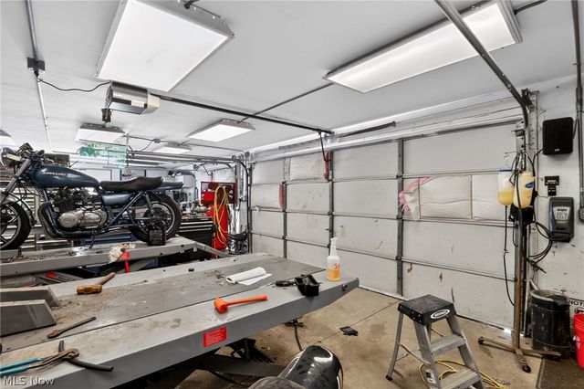 9491 Root Road, North Ridgeville, OH 44039