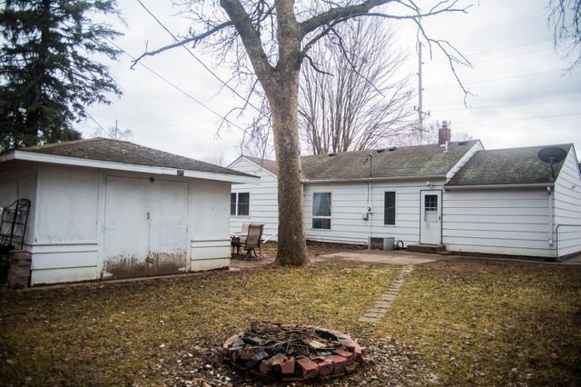 475 W 1st Street, Rush City, MN 55069